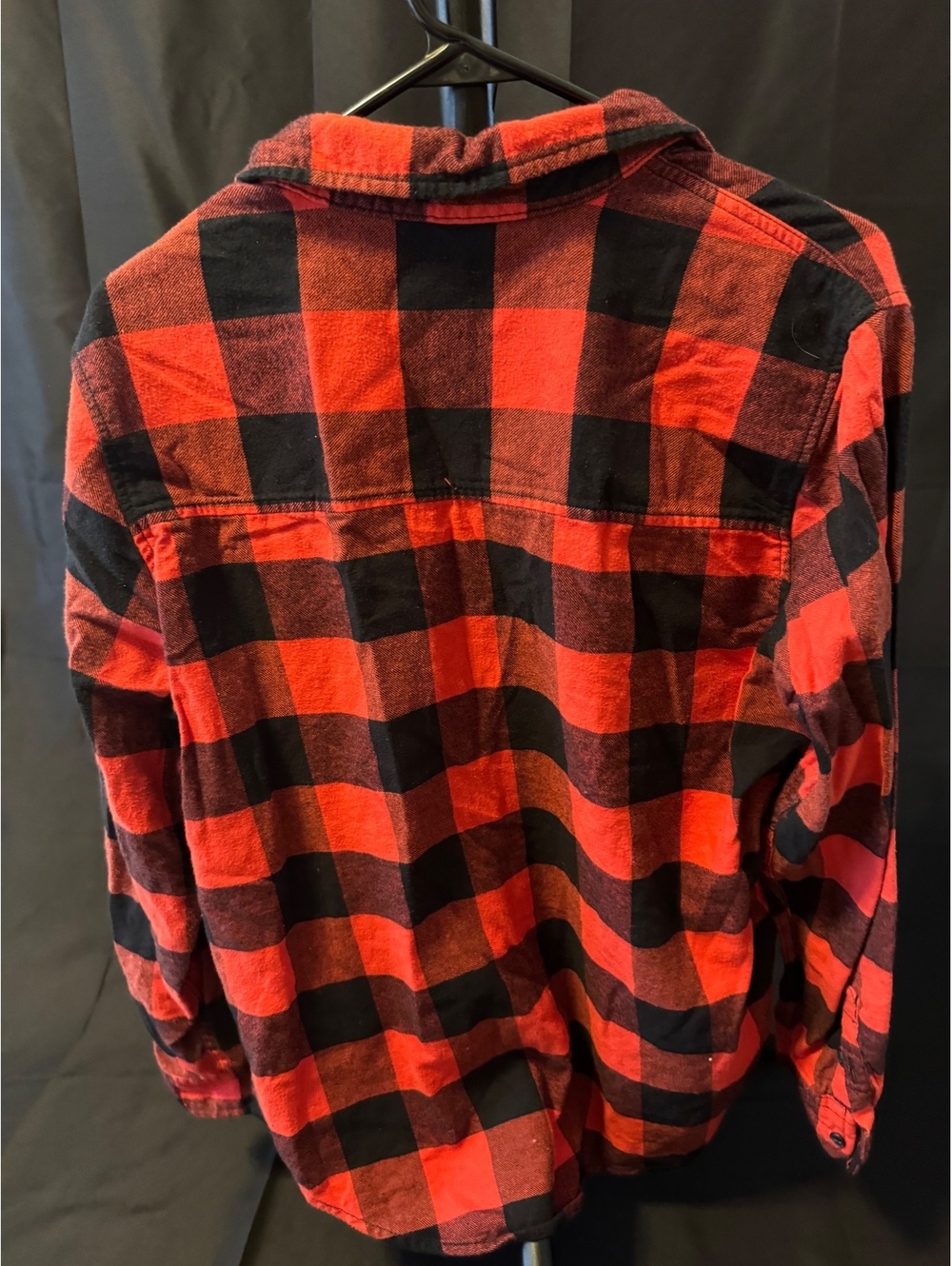 Universal Thread Red and Black Checkered Flannel Shirt, Size